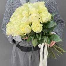 Букет живых цветов 4 СЕЗОНА Монобукет из 25 белых роз