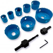 Набор коронок по дереву MKSS предназначен для сверления различных материалов, таких как дерево и древесные плиты, гипсокартон, фанера, ДСП, пластик. Используется при монтаже электровыключателей, распределительных коробок, осветительной фурнитуры, а также при прокладке сантехнических и канализационных трубопроводов. Зубья коронок разведены и заточены, чтобы увеличить скорость сверления, обеспечить оптимальный вывод стружки и предотвратить заедание коронки в заготовке. Набор содержит восемь коронок 19, 22, 28, 32, 38, 44, 51, 64 мм, выбранных на основании наиболее частых потребностей пользователей, а также , 2 хвостовика, центрирующее сверло и шестигранный ключ. Соответствует международным нормам и стандартам качества, поставляется в кейсе для удобного хранения и транспортировки. Рекомендуется работать в защитных очках.