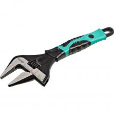 Раскрытие губок на 70% больше, а рабочий профиль на 70% тоньше стандартного ключа, что позволяет максимально эффективно работать с сантехническим крепежом. Сверхтонкие губки позволяют работать в труднодоступных местах и с самыми тонкими гайками. Особенно удобны при использовании 2 ключей одновременно. Ключ выполнен из высококачественной CrV стали, а губки закалены до твердости 54-56 HRC, что обеспечивает их длительный срок службы и плотный захват деталей. Высокоточная шкала нанесена специально разработанным методом лазерной гравировки и сохраняет отличную видимость даже после длительного использования. Рукоятка покрыта термопластмассой с нанесённым рельефом, что обеспечивает полный захват без соскальзывания и удобство в процессе работы. Рабочие поверхности специальной ФФП-антикоррозионной обработке, что значительно увеличивает срок службы ключа даже при работе в самых тяжёлых условиях.