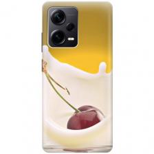 Силиконовый чехол на Xiaomi Redmi Note 12 Pro, Note 12 Pro+, Note 12 Explorer Edition с принтом "Ягода в молоке"