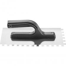 Гладилка HARDY 27x13см, зубчатая 6х6мм, серия 33 нержавеющая сталь 0800-332706 используется при ремонтно-отделочных работах для нанесения и распределения по поверхности различных строительных смесей: шпаклевки, обычной и декоративной штукатурки, клеевых составов. А также для сглаживания неровностей, швов и для формирования финишного покрытия. Рабочая часть гладилки изготавливается из высококачественной нержавеющей стали, что существенно продлевает срок её службы. Гладилка позволит быстро исправить дефекты поверхности, заделать трещины и швы, сгладить неровности стен и потолка, подходит для гипсокартона. Зубчатая часть гладилки применяется при нанесении состава под укладку плитки: за счет зубцов смесь равномерно распределяется, легко выравнивается толщина слоя, что повышает качество и скорость отделки, а так же уменьшает расход раствора. 6 мм &ndash; зубья является наиболее востребованными и универсальными, так как подходят для работы с кафелем любого размера до габаритов 20 х 20 см.