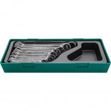 Гаечный комбинированный ключ представляет собой конструкцию, объединяющую рожковый профиль и накидной профиль с рабочей частью со встроенным храповым механизмом. Сочетание двух одноразмерных профилей компенсируют недостатки каждого в отдельности. Храповой механизм с колесом в 72 зуба обеспечивает высокий передаваемый крутящий момент благодаря применяемой хромованадиевой стали, закаленной особым способом. Малый, 5°, обратный ход делает ключ незаменимым в ограниченном рабочем пространстве. Ключи изготовлены по стандарту ANSI, имеют трехслойное хромоникелевое покрытие, зеркально отполированы.