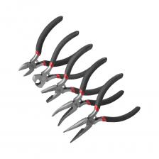 Набор губцевого мини-инструмента предназначен для выполнения широкого спектра прецизионных электромонтажных и слесарных работ. Обливные рукоятки из ПВХ не скользят в ладони и обеспечивают комфорт в работе. Металлические части изготовлены из высококачественной углеродистой стали марки 45 и тщательно отполированы. Продуманная геометрия режущих кромок обеспечивает чистый и ровный рез. Закаливание режущих кромок токами высокой частоты значительно продлевает рабочий ресурс. Упругая возвратная пружина служит для быстрой работы.