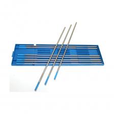 Электрод вольфрамовый синий WL-20 применяется для сварки алюминия, углеродистых и нержавеющих сталей на максимальных токах. Вольфрамовый электрод WL-20 аналогичен WL-15, однако добавление 2% оксида лантана увеличивает максимальный ток, при этом несущая способность электрода на 50% больше при сварке на переменном токе, чем чисто вольфрамового. Внимание, изображение товара может отличаться от реального! Верные параметры указаны в технических характеристиках товара.