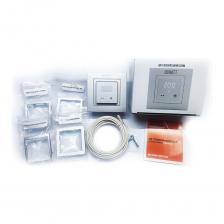 IQ THERMOSTAT D / WI-FI – это качественный терморегулятор с минималистичным дизайном. Он предназначен для точного контроля температуры пола с максимальной нагрузкой 3200 Вт.IQ THERMOSTAT D Wi-Fi имеет возможность программирования и управления необходимыми параметрами через мобильное приложение Warmme (используется также для модели IQ THERMOSTAT SMART HEAT).Предназначен для автоматического поддержания установленной пользователем температуры в помещениях, оборудованных системами электрического обогрева «теплый пол» с использованием выносного или встроенного датчика температуры.Данный термостат интегрируется в системы «Умный дом» на базе сервисов Alexa и Google Assistant.Терморегулятор укомплектован пятью переходными рамками-адаптерами (одна предустановленная и четыре уникальных дополнительных). Если они не подходят, используйте дополнительные рамки-адаптеры производителей, выбранных вами рамок. До начала монтажа убедитесь, что IQ THERMOSTAT D совместим с необходимой рамкой. Предустановленная рамка-адаптер также подойдет для серии GIRA. Дополнительные рамки-адаптеры имеют отдельную упаковку и маркировку. 1. Адаптер для Schneider; IEK 2. Адаптер для Liregus 3. Адаптер для Legrand Valena 4. Адаптер для Berker