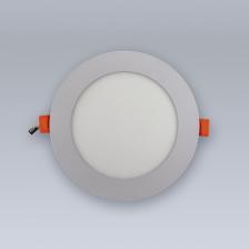 Светодиодная встраиваемая панель «Eleganz» — это компактное решение для офисов и производственных помещений. Её корпус светло-серого цвета имеет плавные формы и элегантный дизайн, что позволяет использовать её для оформления интерьеров в современных стилях. Замена устаревших моделей на светодиодные панели поможет сократить расходы на освещение. Эти устройства устойчивы к перепадам температуры в диапазоне от -25 до +50 °C, изменениям влажности и скачкам напряжения. Несмотря на металлический корпус и врезной способ монтажа, светодиодам не страшны перегревы. Все эти характеристики гарантируют надёжную и безопасную работу панелей в течение 40 000 часов.