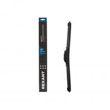 Бескаркасные щетки стеклоочистителей Multi Clamp предназначены для очистки автомобильного стекла от воды, снега, грязи и т.д. В комплекте прилагаются адаптеры, которые необходимы для установки на автомобили различных марок (подходят для 95 % марок и моделей автомобилей). Каучуковое полотно высокого качества с графитовым напылением делает работу щетки практически бесшумной, а также увеличивает срок службы. Благодаря упругой стальной пластине щетки наиболее плотно прилегают к лобовому стеклу и позволяют качественно удалять загрязнения. Аэродинамический дизайн корпуса позволяет щеткам эффективно очищать лобовое стекло даже при движении на высоких скоростях, создавая хорошую видимость дороги. Уникальная конструкция бескаркасного профиля защищает щетки от обмерзания и обеспечивает удаление влаги при низких температурах.