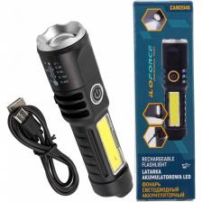 Мощный светодиодный аккумуляторный фонарь от бренда ILOforce имеет 4 режима работы: яркий свет, тусклый свет, проблесковый режим стробоскоп, боковой свет. Работает от встроенного аккумулятора. Тактический предмет предусматривает световую регулировку. Фокусировочная линза имеет угол рассеивания света от широкого пятна до узконаправленного. Фокус луча меняется выдвижением головной части простым движением руки. Это позволяет использовать его в темное время суток, а также как источник основного света. Карманный фонарь удобно положить в сумку, т.к. занимает мало места. Фонарик имеет разъем type-c для зарядки, заряжается любым удобным способом от USB, кабель поставляется в комплекте. Фонарик светодиодный с широким спектром применения. Подойдет для туристических походов, кемпинга, рыбалки, ежедневных бытовых задач. Фонарик может использоваться как дачный автомобильный фонарь, рыбацкий фонарь или уличный фонарь.