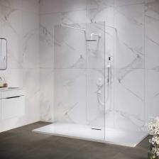 Перегородка для душа RGW - это качественный и надежный продукт, разработанный для создания уютной атмосферы в ванной комнате. Эта перегородка идеально подойдет для тех, кто ищет сочетание удобства, комфорта и современности. Прозрачное стекло позволяет ощущать пространство и дает ванной комнате свет и простор. Пристенный профиль перегородки выполнен из качественного анодированного алюминия ALUSTRONG MAX, что обеспечивает прочность и долговечность структуры. Перегородка имеет высоту 195 см, что обеспечивает комфортное использование душа даже для людей высокого роста. Также предусмотрены все необходимые элементы для создания герметичной конструкции. Перегородка предназначена для универсальной установки и может быть установлена на любую поверхность, где это технически возможно. Она идеально подойдет для квартир, домов и загородных домов. Перегородка относится к серии Walk In, которая представляет собой современный и стильный дизайн, ориентированный на практичность и удобство использования. Глубина: 600-1190 мм