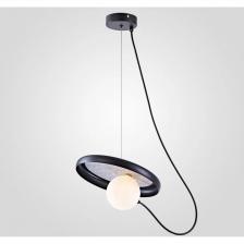 Подвесной светильник IMPERIUMLOFT MARGOTT D25 Black 213907-23 представляет собой стильное решение для освещения интерьера в стиле лофт. Он рассчитан на установку одного светодиодного источника света с мощностью 40 Вт, что обеспечивает эффективное освещение площади до 2 м?. Светильник выполнен из качественных материалов: арматура из матового металла черного цвета и плафон из молочного полимера. Диаметр светильника составляет 25 см, а высота — 12 см, что делает его компактным и удобным для установки в различных помещениях. Подвесная конструкция с длиной подвеса до 1500 мм позволяет регулировать высоту светильника, адаптируя его под нужды интерьера. Уровень защиты IP20 обеспечивает базовую защиту от пыли и влаги, что делает его подходящим для использования в жилых зонах.