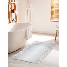 Коврик для ванной противоскользящий на пол 60х100 см станет ярким акцентом для создания домашнего уюта в интерьере вашей ванной комнаты. Большой половик для ванной, душевой и туалета выполнен из мягкого и приятного материала велсофт (100% полиэстер) с тонкой прослойкой из поролона. Велсофт- мягкий ворс, который обеспечивает комфортное прикосновение при хождении босиком. Основание изделия изготовлено из нетканого материала с антискользящим покрытием, что предотвращает его скольжение по плитке и кафелю. Края прямоугольного коврика надежно обработаны, не распушатся (не деформируются) во время эксплуатации. Быстро высыхает и не теряет своих свойств при длительном контакте с влагой. Универсальное изделие подходит для использования в бассейне, сауне, спальне в качестве прикроватного коврика и как коврик для детей. Аксессуар для ванной мгновенно впитывает влагу, быстро сохнет и не линяет. Уход: стирать при температуре 30-40 градусов, выбирая деликатный режим стирки и отжим не более 800 оборотов. НЕ ОТБЕЛИВАТЬ! Декоративная защитная подстилка с фотопринтом подходит для дома и дачи, хороший подарок маме, бабушке, папе, дедушке на День рождения, юбилей и новоселье. В комплект к коврику вы можете подобрать шторку для ванной и корзинку для белья под брендом JoyArty. Яркость рисунка может отличаться от изображения на сайте. Допустимо отклонение в размерах +- 2 см.