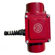 Завод «Красный Маяк» представляет новую линейку площадочных вибраторов серии PRO — результат сотрудничества российских инженеров и ведущих европейских экспертов в области вибрационного оборудования.Упрочнённый корпус нового поколения — выдерживает экстремальные нагрузки.Плавная регулировка дебалансов — ?точная настройка ?под любую задачу.Класс изоляции F и степень защиты IP66 – надежная работа в любых сферах.Универсальность – ?возможность установки в любых плоскостях.Увеличенная гарантия 24 месяца – ?24 для вашей уверенности.Максимальная наработка до отказа — свыше 100 000 часов.Универсальное подключение (RU/EU) —совместимость без компромиссов.Повышенная производительность —продолжительный режим работы S1 (24/7).