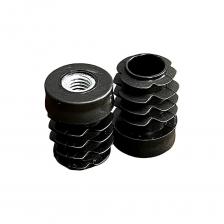 Заглушка для труб круглая d 22 мм с резьбой М8 - представляет собой универсальное решение для закрытия отверстий в мебели. Изготовлена из качественного пластика и металла, идеально подходит для использования в гостиной, кухне или спальне, добавляя функциональность и стиль к вашему интерьеру. Благодаря своей круглой форме и компактным размерам, она легко устанавливается и обеспечивает надежное закрытие, предотвращая попадание пыли и грязи внутрь мебели. Заглушка монтируется киянкой и прочно удерживается в трубе за счет четырех кольцевых разрезных ребер.