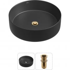 Комплексное предложение по специальной цене от Wellsee. Все составляющие набора проходят деликатные апгрейды для достижения абсолютной гигиены, надежности монтажных элементов и максимального удобства в пользовании. Благодаря инновационному материалу RefCeram® стало возможным создавать поистине изысканные изделия с мягкими силуэтными изгибами и четкими линиями. Невероятные филигранные формы раковины в два раза легче привычной керамики, но прочнее и долговечнее на 30%. Сохраняя внешнюю утонченность и хрупкость, умывальник имеет высокую износостойкость и долговечность. RefCeram® изменила вектор сантехники, обращая её исключительную утилитарность в выразительный предмет дизайна ванной комнаты. Дизайнерская сантехника для умывальной зоны изготовлена в едином стиле, прекрасно дополняет друг друга и создает органичный тандем в широкой линейке цветовых решений. Завершить современный интерьер ванной комнаты можно элегантными зеркалами из коллекции-бестселлера 7 Rays' Spectrum. Каждый товар из набора аккуратно упакован в сверхзащитную тару с надежной фиксацией от случайного смещения и повреждения продукции в процессе транспортировки. Четко отлаженная система отгрузки позволит каждому покупателю получить товар в отличном состоянии и точно в срок. Перед погрузкой каждое изделие проходит детальный визуальный осмотр для обнаружения возможных царапин или повреждений.