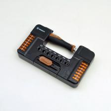 Набор отверток для точечных работ BERKUT SPECIALIST BS-SET9137 (37 предметов) предназначен для выполнения прецизионных работ. Биты набора выполнены из хромованадиевой стали. Эргономичная двухкомпонентная рукоятка отвертки делает работу с инструментом легкой и удобной. Магнитный держатель обеспечивает быструю замену и надежную фиксацию насадок.В комплекте идет набор бит (4х28 mm) 1/8’’ 28 штук (с прямым шлицем SL, крестовыми шлицами PH/PZ, внутренним шестигранником HEX и звездочкой TORx®), а также биты с торцевыми головками 1/8’’ 7 штук.Набор поставляется в пластиковом кейсе с замком-защелкой, обеспечивая бережное хранение и транспортировку, и станет отличным подарком на любой праздник.