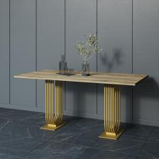 Лаконичный внешний вид прямоугольного стола серии ARFEO Duo, основанный на строгих прямых линиях, обеспечивает универсальность, позволяя органично вписаться в любой интерьер – от уютной домашней кухни до современного офисного пространства. Столешница, изготовленная из высококачественного ЛДСП толщиной 25 мм, отличается не только прочностью и долговечностью, но и приятной на ощупь текстурой. Основа стола – прочный металлический каркас, выполненный из трубы диаметром 2 см. Такая конструкция гарантирует не только впечатляющую несущую способность, позволяющую комфортно разместить за столом от 6 до 8 человек, но и неповторимый индустриальный шарм. Обработка металла – это высококачественная матовая порошковая покраска, доступная в трех классических цветах: золотом, черном и белом. Порошковое покрытие не только обеспечивает привлекательный внешний вид, но и защищает металл от коррозии и механических повреждений, гарантируя долгий срок службы изделия.