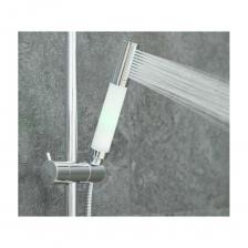 Изготовленная из высококачественного хромированного ABS-пластика, лейка отличается не только стильным дизайном, но и прочностью. Хром не только придает ей роскошный внешний вид, но и обеспечивает надежную защиту от повреждений, гарантируя долгий срок службы. Длина лейки составляет 224,5 мм, а диаметр лейки 32 мм, обеспечивая комфортное использование и равномерное распределение воды. Благодарявысококачественным форсункам, вода подается в виде мягкого, нежного потока, который идеально подходит для расслабляющего и оздоровительного душа. Но это еще не всё! Встроенная LED-подсветка превращает обычный душ в настоящее световое шоу. Мягкое свечение, меняющее цвет в зависимости от температуры воды, создает в ванной комнате атмосферу уюта и релаксации. Холодная вода подсвечивается синим светом, теплая — зелёным, а горячая — красным, что делает процесс принятия душа ещё более комфортным и безопасным. Подсветка работает от давления воды, без необходимости в дополнительных источниках питания или батареях, что обеспечивает удобство и простоту использования. Лейка легко крепится к стандартному душевому шлангу с помощью удобного и надежного соединения. Специальное покрытие форсунок предотвращает образование налета и известкового налета, что обеспечивает длительную безупречную работу лейки и ее первозданный блеск.