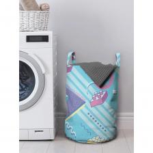 Корзина для вещей JoyArty gaba_207090_M предназначена для поддержания чистоты и порядка в ванной комнате. Благодаря водоотталкивающему покрытию подходит для размещения в ванной комнате. Занимает мало места в разобранном виде, поэтому проста в хранении. Выполнена из прочного материала, что обеспечивает длительное использование.