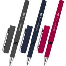 Ручка шариковая BRAUBERG "VIVID" – универсальный инструмент для ведения различных заметок и записей в школе, университете и офисе.Набор включает в себя 3 шариковые ручки в стильных темных оттенках: синий, графитовый и бордовый. Мягкое покрытие корпуса SOFT TOUCH и прорезиненный грип в области захвата придают особый комфорт при письме.Стандартный наконечник диаметром 0,7 мм создает линию письма 0,35 мм.Цвет чернил – синий, что идеально подходит для создания записей как для учебы, так и для работы.Классические характеристики в сочетании со стильным дизайном – универсально для ежедневного использования!