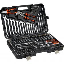 Набор инструментов представляет собой многофункциональный комплект, в котором все инструменты изготовлены из высокопрочной хромованадиевой стали, отличающейся стойкостью к большим нагрузкам и коррозии. Изделия из набора применяются для обслуживания и ремонта автомобиля. Кейс для хранения изготовлен из экологичного пластика, обладает ручкой и металлическими защелками для комфортной транспортировки.