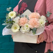 Букет живых цветов ЦВЕТЫ МИШКИ Композиция из герберы и эустомы