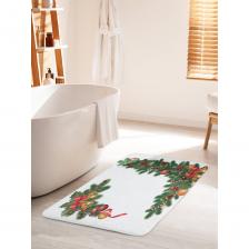 Коврик для ванной противоскользящий на пол 60х100 см станет ярким акцентом для создания домашнего уюта в интерьере вашей ванной комнаты. Большой половик для ванной, душевой и туалета выполнен из мягкого и приятного материала велсофт (100% полиэстер) с тонкой прослойкой из поролона. Велсофт- мягкий ворс, который обеспечивает комфортное прикосновение при хождении босиком. Основание изделия изготовлено из нетканого материала с антискользящим покрытием, что предотвращает его скольжение по плитке и кафелю. Края прямоугольного коврика надежно обработаны, не распушатся (не деформируются) во время эксплуатации. Быстро высыхает и не теряет своих свойств при длительном контакте с влагой. Универсальное изделие подходит для использования в бассейне, сауне, спальне в качестве прикроватного коврика и как коврик для детей. Аксессуар для ванной мгновенно впитывает влагу, быстро сохнет и не линяет. Уход: стирать при температуре 30-40 градусов, выбирая деликатный режим стирки и отжим не более 800 оборотов. НЕ ОТБЕЛИВАТЬ! Декоративная защитная подстилка с фотопринтом подходит для дома и дачи, хороший подарок маме, бабушке, папе, дедушке на День рождения, юбилей и новоселье. В комплект к коврику вы можете подобрать шторку для ванной и корзинку для белья под брендом JoyArty. Яркость рисунка может отличаться от изображения на сайте. Допустимо отклонение в размерах +- 2 см.