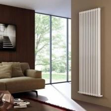 Вертикальные настенные стальные дизайн-радиаторы Zehnder Charleston 2180/4, боковое подключение (кронштейны в комплекте)