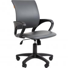 CHAIRMAN 696 ЭКО – одно из самых популярных операторских кресел в обивке из практичной экокожи. Оригинальный дизайн, цельная, лаконичная форма и отличная эргономика. Идеальный вариант для обустройства рабочего места дома или в офисе. Компьютерное кресло изготовлено с учетом анатомии человека: поясничная поддержка и удобные подлокотники сохраняют правильное положение тела в течение всего дня, помогая избежать напряжения в спине. Регулировка сиденья по высоте позволяет адаптировать кресло под рост пользователя, а механизм качания с фиксацией в рабочем положении – откинуться и расслабиться в перерывах между работой. Обивка из качественной экокожи легко очищается от бытовых загрязнений и не требует специального ухода, а прочный каркас и газпатрон 3 класса выдерживают до 120 кг постоянной нагрузки. Офисное кресло CHAIRMAN 696 ЭКО – идеальное сочетание небольшой цены и больших преимуществ!