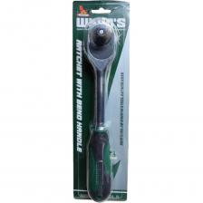 Трещоточный ключ 1/2", 20мм 45 зубца двухкомпонентная ручка имеет храповый механизм с 45 зубцами, что повышает удобство работы в ограниченном пространстве. Трещотка выполнена из хромованидей стали, а корпус - из хромованадиевой, благодаря чему обеспечен длительный срок эксплуатации. Двухкомпонентная накладка на рукояти гарантирует надежный хват и полный контроль над инструментом.