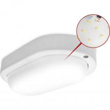 Герметичный светильник IP65 ТМ IN HOME мощностью 25Вт с датчиком движения будет особенно полезен в местах с малой проходимостью. Светильник с датчиком движения поможет значительно сэкономить на потреблении электроэнергии. Дальность действия датчика – 3-8 метров. Угол срабатывания – 120 градусов. Ударопрочный корпус прибора позволяет эксплуатировать светильник в сфере ЖКХ, общественных, производственных помещениях с повышенным содержанием пыли и влаги, а также для наружного освещения с установкой под навесом (в диапазоне рабочих температур от -20 до +55°C). Современное поколение высокоэффективных светодиодов класса SMD обеспечивает мощную светоотдачу. Матовый плафон превосходно рассеивает световой пучок, излучая мягкий, комфортный белый свет холодного оттенка. Способ установки: универсальный настенно-потолочный (на вертикальные и горизонтальные поверхности) с помощью саморезов и дюбелей (имеются в комплекте). Высота установки: не более 4-х метров. Срок службы – около 30 000 часов.