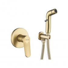 Гигиенический душ со смесителем Shevanik в современном цвете "золотой сатин" - это премиальное решение для ванной комнаты, сочетающее функциональность и современный дизайн. Модель выполнена из высококачественной латуни, что гарантирует её долговечность и устойчивость к коррозии. Встраиваемый монтаж на 2 отверстия обеспечивает аккуратный внешний вид и экономит пространство, а рычажное управление с керамическим картриджем позволяет легко регулировать температуру и напор воды. Особенностью конструкции является двухрежимная гигиеническая лейка из ABS-пластика, которая обеспечивает комфортное использование в разных режимах. Душевой шланг длиной 120 см оснащён двойной металлической оплёткой и системой защиты от перекручивания, что делает его использование максимально удобным и надёжным. 5-летняя гарантия подтверждает высокое качество изделия и уверенность производителя в его долговечности. Этот комплект станет не только практичным, но и стильным элементом ванной комнаты, сочетая в себе современные технологии и элегантный дизайн.