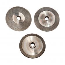 Шлифовальные круги подходят для станков Metal Master модели MRM-14/20 X6A, предназначенной для заточки торцевых фрез из твердого сплава z2,z3 и z4 диаметров от 4 до 20 мм. Шлифовальными кругами затачивается передняя и задняя поверхность кромок, а также периферия кромки (ленточка). В набор шлифовальных кругов входят: Шлифовальный круг SDC300 для заточки периферии кромок (ленточки) фрез диаметров от 4 до 20 мм – 1 шт. Шлифовальный круг SDC230 для заточки фрез диаметров от 4 до 14 мм – 1 шт. Шлифовальный круг SDC150 для заточки фрез диаметров от 16 до 20 мм – 1 шт. Шлифовальные круги SDC230 и SDC150 затачивают переднюю и заднюю поверхности кромок. Точность заточки: 0,02мм. Технические характеристики: Шлифовальный круг SDC300: Шлифовальный материал – алмазное напыление (SDC) Зернистость – 300 Размеры круга: Диаметр – 78 мм Посадка – 12,63 мм Толщина – 3,5 мм Шлифовальный круг SDС230: Шлифовальный материал – алмазное напыление (SDC) Зернистость – 230 Размеры круга: Диаметр – 78 мм Посадка – 12,63 мм Толщина – 10 мм Шлифовальный круг SDС150: Шлифовальный материал – алмазное напыление (SDC) Зернистость – 150 Размеры круга: Диаметр – 78 мм Посадка – 12,63 мм Толщина – 10 мм