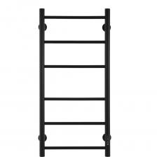 Energy Round – электрический полотенцесушитель с терморегулятором и таймером, выполненный в форме классической лесенки с круглыми в сечении перемычками. Нагревается за счет безопасного греющего кабеля в изоляции. Полотенцесушитель оснащен блоком управления с удобной регулировкой мощности (60%, 80% и 100%), а также времени отключения (через 2, 4 или 6 часов). Благодаря невысокой мощности имеет низкий расход электроэнергии. Подключается скрытым или наружным способом.