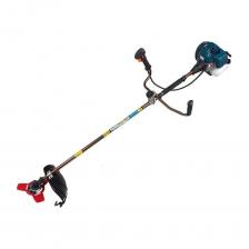 Бензокоса Ижмаш Профи БК-4300 - улучшенная модель мотокосы с прямой неразборной усиленной штангой ? 28 мм для скоса травы, сорняков, уборки небольших кустарников и других работ на приусадебном участке или в саду с помощью шпульки с леской, насадки типа "паук", лопастным ножом или фрезой с победитовыми резцами.Мощный двухтактный двигатель выдержит длительные нагрузки и справится с большим объемом работы. Поршень у бензокосы имеет хромированное покрытие и два компрессионных кольца, что увеличивает срок службы инструмента. Редуктор моторной косы усилен, выдержит длительную нагрузку и большие обороты. Вал моторной косы кованный шлицевой, намного надежней чем гибкая тросовая передача. Охлаждение бензинового триммера воздушное. Коса имеет удобную велосипедную ручку на которой расположены средства управления косой. Плечевой ремень-ранец распределит массу косы, чем облегчит длительную работу.