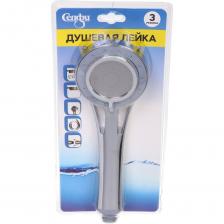 Душевая лейка три режима подачи воды. Ее отличает повышенная прочность к ударам, длительный срок службы, легкий монтаж на шланг, стойкое хромированное покрытие. Лейка изготовлена из пластика ABS, который легко очистить от налета с помощью старой зубной щетки и зубочистки. Ручку удобно держать в руках во время приема душа, лейку можно закрепить на держателе, который покупается отдельно, она может служить как верхний душ для ванны, для дачи, для душевой кабинки.