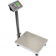 Весы торговые электронные ВЭТ-1С-ДБСК - напольные платформенные весы. Могут использоваться в магазине, на складе, в промышленности, овощебазе, вокзале. Весы торговые электронные ВЭТ-1С-ДБ состоят из квадратной или прямоугольной площадки и терминала. Панель управления не имеет крепления и может быть установлена в любом месте. На ней расположены светодиодные дисплеи, отображающие массу, цену и стоимость товара. Клавиши ввода данных скрыты под плёночным покрытием. Платформа выполнена из стали и окрашена качественной порошковой краской. Преимущество электронных весов перед механическими не только в скорости работы, но и наличии удобных функций. Самыми нужными являются: учёт тары, суммирование, итог. Также в память можно запрограммировать значения четырёх позиций. Это позволит быстро определить конечную цену в зависимости от килограммов. Питание осуществляется от обычной электросети или встроенного аккумулятора. Функции: учет тары, суммирование стоимости (только для 1С); учет тары, счетный режим (только для 2С) • Дисплей: LED(Светодиодный) • Питание: от сети 220В, встроенный аккумулятор, (не менее 8 часов непрерывной работы). • Температура эксплуатации: -10/+40 С • Платформа: сталь, высокопрочная порошковая покраска.