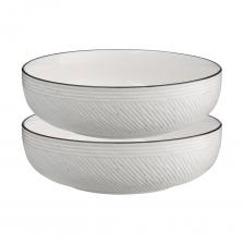 Набор глубоких тарелок Liberty Jones Contour, ?18 см, 2 шт. LJ_RI_PL18 великолепно дополнят коллекцию стильной и практичной посуды. Рельефная поверхность и декоративная окантовка придают изделиям оригинальный вид. Материал изготовления неприхотлив в уходе, не впитывает загрязнения, является экологичным и безопасным для здоровья. Глубокие емкости идеально подходят для подачи первых блюд, рагу и салатов. Посуду рекомендуется очищать от загрязнений в теплой воде с помощью мягкой губки с жидким средством. Допускается мытье в посудомоечной машине, использование в морозильной камере, микроволновой печи и духовке при температуре не выше 180 °C.