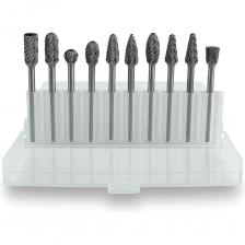 Набор твердосплавных борфрез включает в себя 10 популярных видов борфрез, которые помогут решить задачи любой сложности при обработке металла и других материалов (дерева, пластика и др.). Борфрезы имеют универсальный размер стального хвостовика (3 мм) и совместимы с различным ручным инструментом: гравером, дрелью, шуруповертом, фрезером и др.Материал: Твердый сплавЗаточка: ДвойнаяТип зуба: СреднийДиаметр режущей части, мм: 6Диаметр хвостовика, мм: 3Размеры борфрез: A06X13X3X51; C06X13X3X51; D06X5X3X43; E06X10X3X48; F06X13X3X51; G06X13X3X51; H06X13X3X51; L06X13X3X51; M06X13X3X51; N06X7X3X45