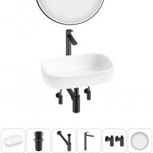 КЕРАМИЧЕСКАЯ РАКОВИНА. Вследствие обжига керамики при температуре 1250° С образуется плотная трехслойная фарфоровая структура, которая придает прочность и обеспечивает белизну как внутренней, так и внешней поверхности умывальника.ДОННЫЙ КЛАПАН CLICK-CLACK. Донный клапан из высококачественной латуни отличается прочностью, устойчив к коррозии и повреждениям. Заглушка клапана служит барьером от попадания мелких предметов в сливное отверстие раковины, а удобная разборная конструкция позволяет прочищать механизм от возможных загрязнений за считанные минуты.МЕТАЛЛИЧЕСКИЙ СИФОН. Латунный сифон Drainage System обладает высокой устойчивостью к перепадам температур и давления. Декоративное покрытие не подвержено выцветанию и воздействию коррозии. Регулировка длины патрубка способствует беспроблемной установке при нестандартном расположении коммуникаций.ВЫСОКИЙ ОТДЕЛЬНОСТОЯЩИЙ СМЕСИТЕЛЬ. Литой корпус смесителя из латуни выдерживает перепады давления и противостоит гидроударам. Прочные гибкие шланги из каучука в металлической оплетке и качественная опрессовка INNOpex обеспечивают герметичность соединений.УГЛОВЫЕ ВЕНТИЛИ (2 шт). Латунные вентили не подвержены износу и устойчивы к температурным нагрузкам. Бесшовный корпус и прочное резьбовое соединение гарантируют полную герметичность подключения.ЗЕРКАЛО ТРЕТЬЕГО ПОКОЛЕНИЯ - 7 RAYS' SPECTRUM. Экологически чистое зеркальное полотно на основе бесцветного флоат-стекла отличается идеальной геометрией и гарантирует четкое отражение без искажения пропорций и перспективы.МНОГОСЛОЙНАЯ УПАКОВКА. Все компоненты набора тщательно упакованы в заводскую тару с надежной фиксацией от случайного смещения и повреждения продукции в процессе транспортировки.