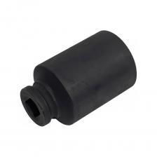 Глубокая ударная головка 36 мм с шестигранным профилем и разъёмом 1/2" — это надёжный инструмент, разработанный для работы с крепежом, требующим высокой силы и точности. Благодаря длине 78 мм и глубине посадки 35 мм, она легко справляется с болтами, расположенными в углублениях или на длинных шпильках.Изготовленная из хромомолибденовой стали, головка устойчива к ударным нагрузкам и не теряет форму даже при интенсивной эксплуатации. Шестигранная геометрия обеспечивает плотный контакт с крепежом и эффективную передачу крутящего момента. Идеально подходит для использования с пневмогайковертами и ударными воротками в условиях ограниченного пространства.Удлинённая конструкция (длина 78 мм) Позволяет работать с крепежом, расположенным глубоко или на длинных шпильках.Глубина граней 35 мм Обеспечивает надёжную посадку крепежа и стабильную передачу усилия.Шестигранный профиль Гарантирует прочный захват и снижает риск проскальзывания при откручивании.Посадочный квадрат 1/2" Совместима с ручными, пневматическими и ударными инструментами.Хромомолибденовая сталь (Cr-Mo) Высокая прочность, устойчивость к деформации и долговечность.Работа в ограниченном пространстве Глубокий профиль облегчает доступ к труднодоступному крепежу.Широкая область применения Используется в автосервисах, строительстве, механике и промышленности.