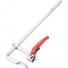 Цельнометаллическая кованная струбцина серии RF03 с храповиком предназначена для быстрого зажима любых твердых материалов. Подходит для сварочных работ.Зажимное усилие до 7500 НЗажим быстрее в 5 раз обычных струбцинПодвижная скоба из стали 40Cr для амортизирующей эластичной фиксации