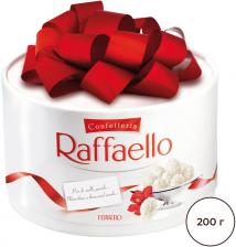 Конфеты Raffaello с цельным миндальным орехом в кокосовой обсыпке 200г