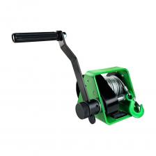 Лебедка ручная HITCH HWG тип GR — это универсальный, простой и надежный ручной подъемный механизм. Лебедка предназначена для горизонтального и вертикального перемещения грузов без необходимости подключения к источнику питания, что делает её отличным выбором для строительных, ремонтных и монтажных работ. Основные характеристики: Тип: механическая, ручная; Конструкция: компактный и прочный корпус из стали, защищенный антикоррозийным покрытием; Тяговое усилие: модели данного типа обычно рассчитаны на усилие от 150 кг до 500 кг, в зависимости от модификации; Привод: ручной, храповый механизм; Система торможения: автоматическая блокировка при остановке, предотвращающая случайное смещение груза; Трос: длина 20м Преимущества лебедки HITCH HWG тип GR:Высокая надежность и безопасность: прочный материал корпуса и закаленные шестерни гарантируют безопасность при перемещении грузов;Удобство в эксплуатации: ручной привод и простота механизма не требуют особых усилий и позволяют работать в условиях, где нет доступа к электросети;Компактные размеры и малый вес, что облегчает транспортировку и установку;Широкий спектр применения: подходит для работ, где требуется контроль скорости подъема и надежное фиксирование груза. Область применения: Лебедка HITCH HWG тип GR часто используется для:Подъема и перемещения грузов на стройплощадках,Работ в гаражах и мастерских,Монтажных работ на высоте,Перемещения оборудования и тяжелых предметов на складских и производственных участках.