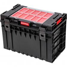 ONE 450 — это ящик для инструментов очень большой вместимости 52 литра. Благодаря этому он способен вместить крупные электроинструменты и ручной инструмент. Два регулируемых отделения позволяют поддерживать порядок внутри коробки. Каждая коробка оснащена гибким уплотнением, обеспечивающим полную защиту от попадания пыли и воды (IP66). В стандартной комплектации он оснащен двумя регулируемыми перегородками для идеальной организации пространства внутри бокса. Новая крышка EXPERT открывает новые возможности для хранения. Оснащенный 8 ведрами различных размеров, он позволяет хранить как мелкие, так и удлиненные принадлежности для мастерской. Длинная алюминиевая ручка обеспечивает высокую эргономичность при транспортировке.