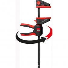 Инновационный поворотный механизм на 360° позволяет разместить блок рукоятки вокруг направляющей рейки 12-ступенчатый механизм фиксации для надежной фиксации выбранного положения ручки Большие зажимные поверхности со съемными защитными колпачками Сила зажима до 1400 Н Можно переставлять для распределения – без инструментов благодаря простому механизму разблокировки с помощью кнопки на верхней части Легкая работа одной рукой без лишних усилий Универсальное гибкое использование Благодаря инновационному поворотному механизму на 360° для идеальной регулировки положения рукоятки в зависимости от задачи зажима благодаря длинным защитным накладкам для защиты поверхности заготовки и распределения усилия зажима до 1 400 Н переключение верхней части с зажимной на раздвижную благодаря кнопочному механизму разблокировки Чрезвычайно удобное управление Благодаря удлиненной высококачественной двухкомпонентной пластиковой рукоятке с рычагом насоса, которую можно полностью повернуть вокруг направляющей и надежно зафиксировать в 12 положениях в рукоятке находится интегрированный рычажок для быстрого изменения положения скользящей губки и для деблокирования струбцины Прочность в уникальном облике Использование высококачественных материалов полиамида, усиленного стекловолокном, для верхней и нижней частей, а также термически улучшенной и вороненой стали для шины с специальным профилем механизм рукоятки имеет пластиковый корпус защищенный от проникновения пыли и стружки