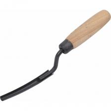 Расшивка для швов предназначена для зачистки и выравнивания швов в кирпичной и каменной кладке. Материал: инструментальная сталь, деревянная ручка .