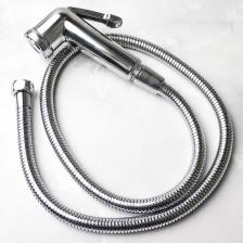 Гигиенический душ для унитаза на холодную воду - идеальное решение для поддержания личной гигиены. Включает лейку для биде, шланг длиной 1 метр и держатель. Обеспечивает комфорт и простоту использования. Лейка устанавливается рядом с унитазом, используется для подмывания. Держатель фиксирует лейку. Шланг обеспечивает свободу движений. Материал шланга прочный и долговечный. Лейка эргономична, легко ложится в руку. Душ подходит для использования с холодной водой. Установка простая, не требует специальных знаний. Дизайн современный. Душ улучшает уровень гигиены и добавляет комфорт. Надежное и доступное решение для личной гигиены.