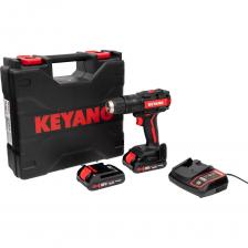 Аккумуляторная ударная дрель-шуруповерт KEYANG DM18BL-W (Set) – Полный комплект для беспрерывной работы. Запаситесь энергией для любых задач! Аккумуляторная дрель-шуруповерт KEYANG DM18BL-W в комплектации Set – это готовое к работе решение для профессионалов. Оснащенный современным бесщеточным двигателем, он гарантирует максимальную мощность и повышенный срок службы. С крутящим моментом 55 Нм вы легко справитесь с закручиванием крупных крепежей в твердую древесину и сверлением отверстий в самых разных материалах, включая бетон, благодаря функции удара. Почему эту модель выбирают для серьезных работ? Мощь и эффективность бесщеточной технологии. Двигатель не только мощнее, но и долговечнее, не требует обслуживания и эффективно использует заряд батареи, продлевая время работы от одного аккумулятора. Универсальность для любых материалов. Функция удара делает эту модель не просто шуруповертом, а полноценной дрелью для обработки кирпича и бетона. А 16 предустановленных ступеней крутящего момента и режим сверления позволяют с ювелирной точностью настроить инструмент под любую задачу – от сборки мебели до монтажа конструкций. Комфорт и контроль в любых условиях. Эргономичный корпус с прорезиненными вставками надежно лежит в руке. Встроенная подсветка освещает рабочую зону, а реверс помогает легко извлекать сверла и выкручивать шурупы. Быстрозажимной патрон на 13 мм позволяет менять оснастку за считанные секунды. Этот набор – ваше идеальное решение для строительства, отделочных работ, монтажа и множества других задач, где важны мощность, надежность и отсутствие привязки к розетке.