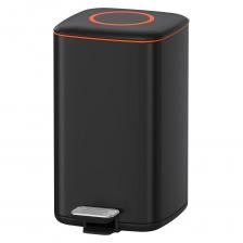 Ведро-контейнер для мусора с микролифтом (плавное тихое закрытые крышки) фирмы Savol предназначено для утилизации отходов, помогает поддержать порядок и чистоту как дома так и в офисном помещении, на предприятиях и в различных учреждениях. Мусорное ведро изготовлено из нержавеющей стали со специальным антикоррозийным покрытием. Оборудовано педалью и пластиковым контейнером внутри.