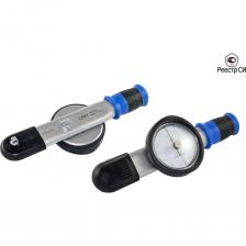 Динамометрический ключ используется при условии необходимости соблюдения точного момента затяжки болтовых соединений. Может использоваться как самостоятельно так и вместе с усилителем крутящего момента. Точный инструмент с легко считываемыми показаниями Большой индикатор крутящего момента с антибликовым покрытием Точность измерения +/-3% Двойная шкала для фиксации уровня затяжки Индикатор защищен резиновой оплеткой Ключ имеет уникальный номер Эргономичный дизайн